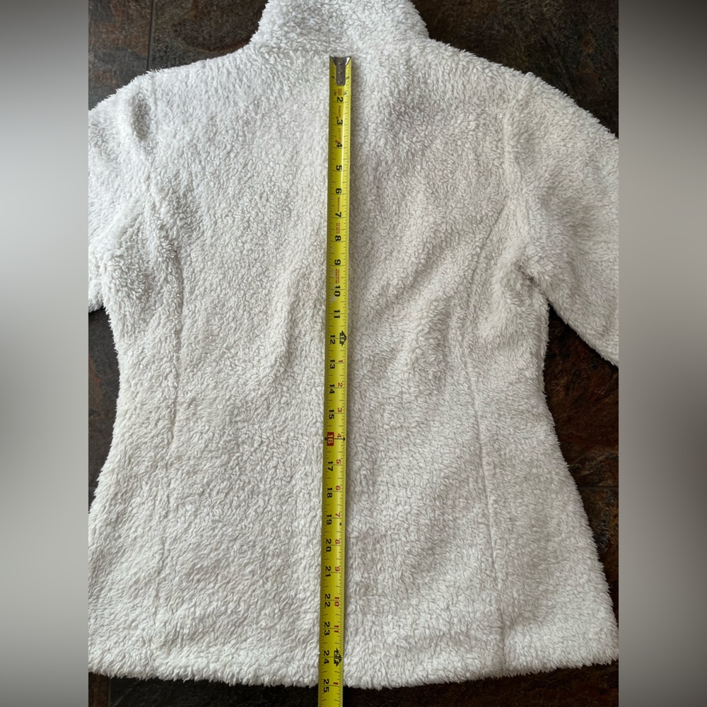 Women’s Patagonia Los Gatos birch white deep pile fluffy full zip jacket. Medium - Picture 16 of 16